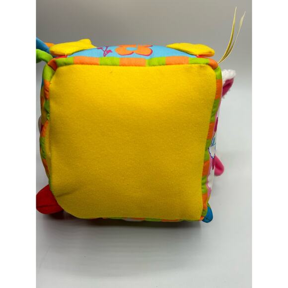 Melissa and Doug Soft Musical Farmyard Cube - Picture 5 of 9